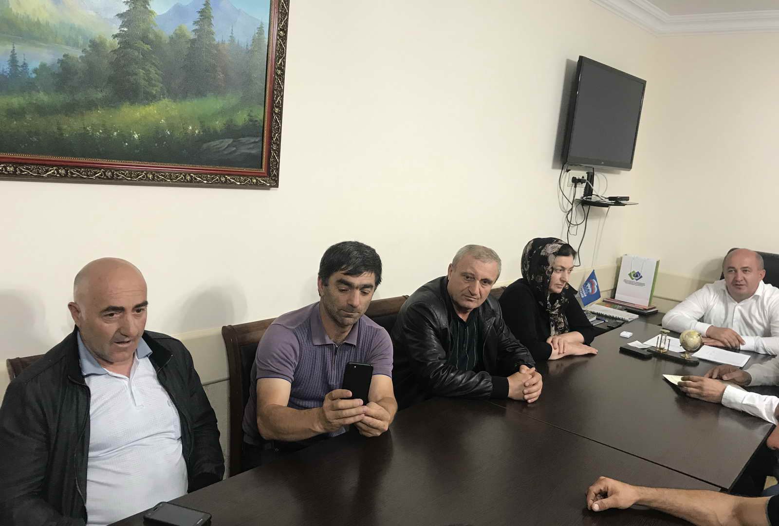 Сертификаты на улучшение жилищных условий инвалидам вручили в Тляратинском районе