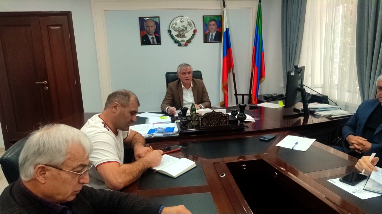 Сегодня под руководством главы района Мурада Рамазанова прошло совещание актива, где обсудили важные направления работы: