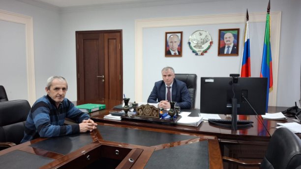 Глава Тляратинского района встретился с участником СВО Саидбегом Шахбановым