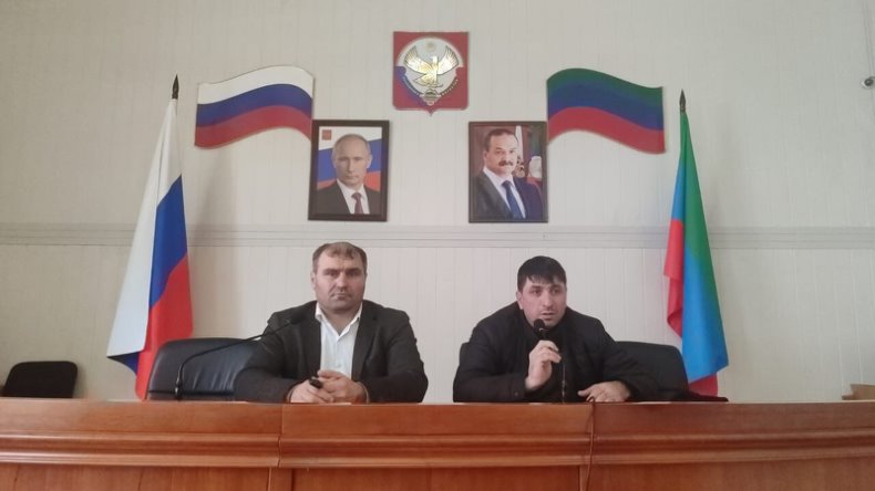 По поручению главы Тляратинского района Мурада Рамазанова его заместитель Магомед Магомедалиев провёл совещание, посвящённое вопросам работы и взаимодействия с участниками специальной военной операции.